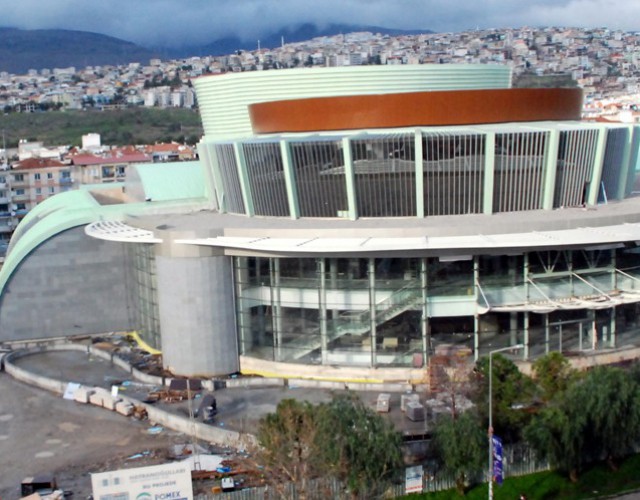 g_bornova-kultur-merkezi-2-ay-sonra-acilacak-177005.jpg  title=